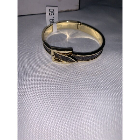 Macy’s Belt buckle design Gold  coloured bracelet Fashion Jewelry - Picture 10 of 12